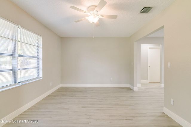 1847 Parrsboro Street NW, Palm Bay, FL 32907