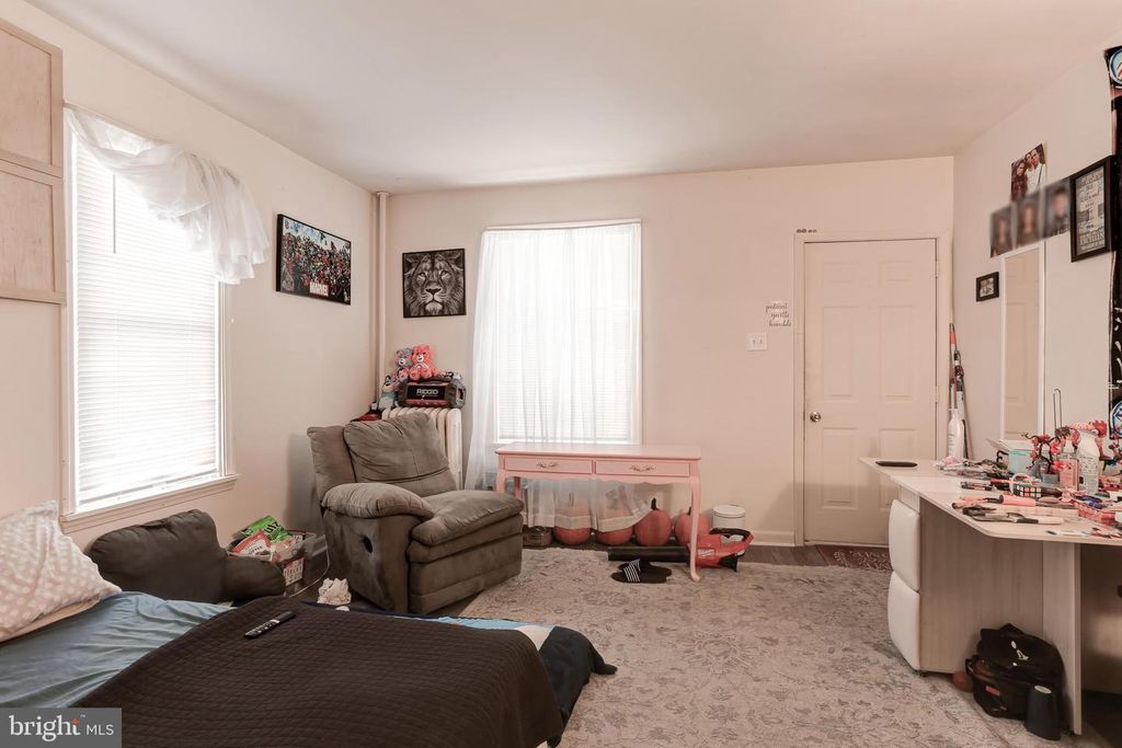 231 W COLUMBIA RD, Enola, PA 17025