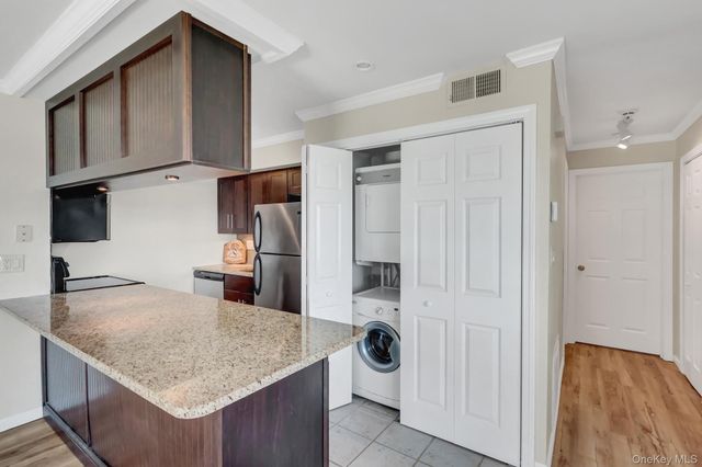 1 Anchorage Way 601, Freeport, NY 11520