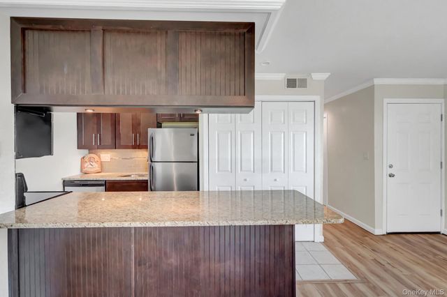 1 Anchorage Way 601, Freeport, NY 11520