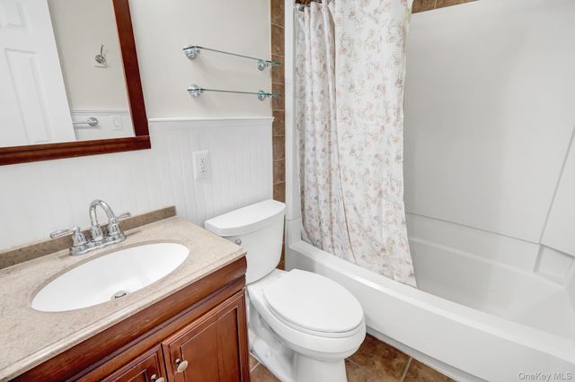 1 Anchorage Way 601, Freeport, NY 11520