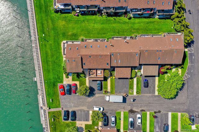 1 Anchorage Way 601, Freeport, NY 11520
