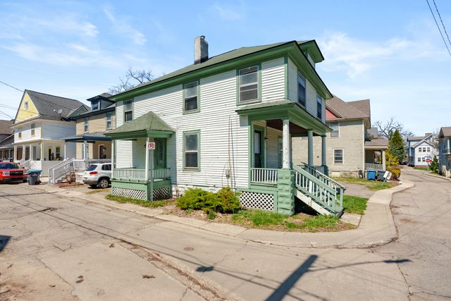 416 Bellevue Place, Kalamazoo, MI 49007