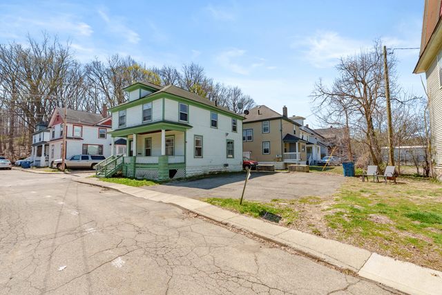 416 Bellevue Place, Kalamazoo, MI 49007