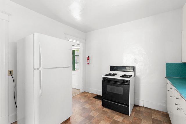 416 Bellevue Place, Kalamazoo, MI 49007