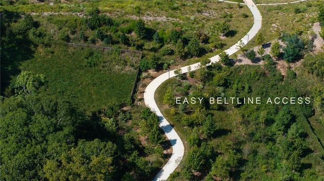 366 Lynnhaven SW Drive, Atlanta, GA 30310