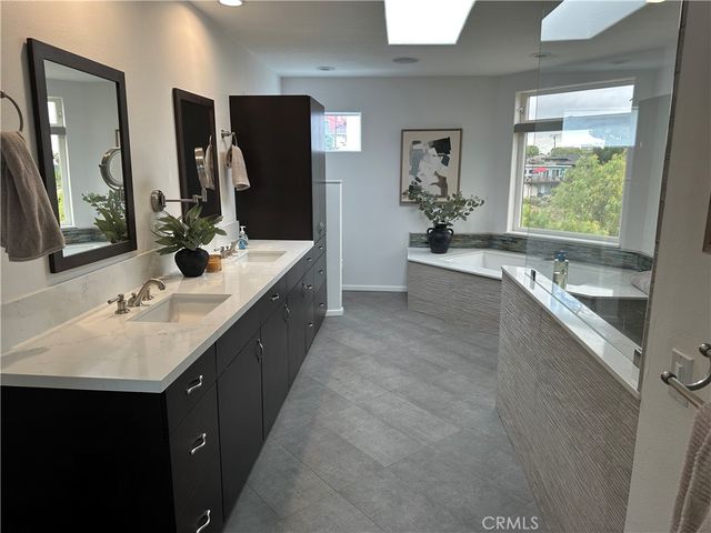 3851 Cazador, Los Angeles, CA 90065