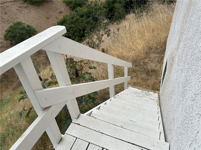 3851 Cazador, Los Angeles, CA 90065