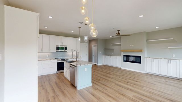 5707 Lake Granbury Trail, Granbury, TX 76048