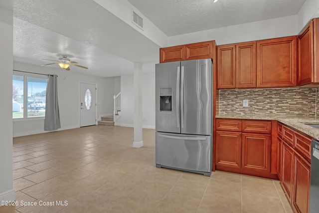 1074 Castile Road SE 9, Palm Bay, FL 32909