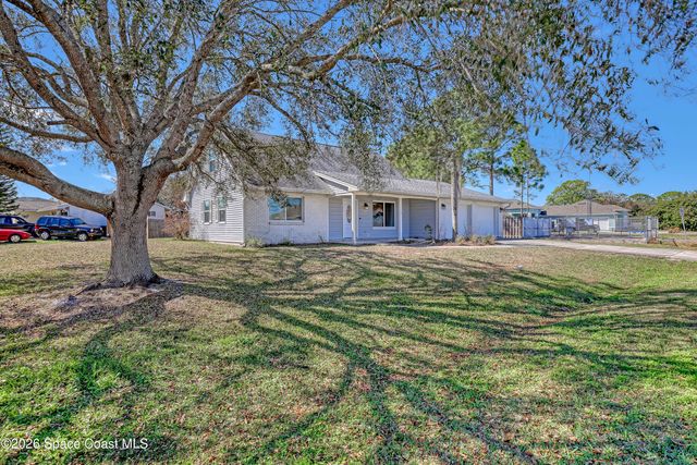 1074 Castile Road SE 9, Palm Bay, FL 32909