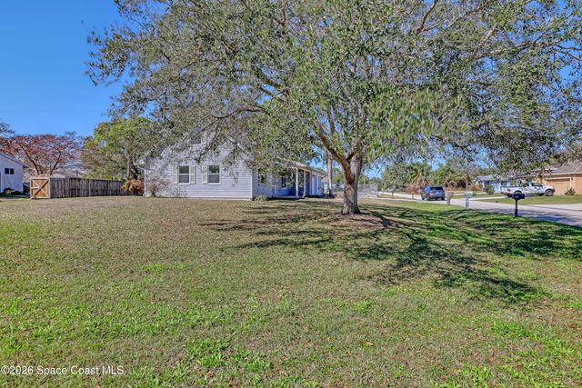 1074 Castile Road SE 9, Palm Bay, FL 32909