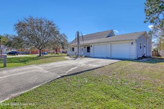 1074 Castile Road SE 9, Palm Bay, FL 32909