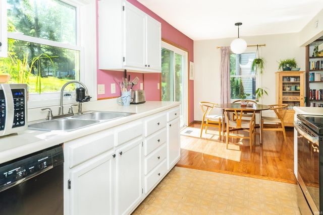3842 S Laurel Court, Bloomington, IN 47401