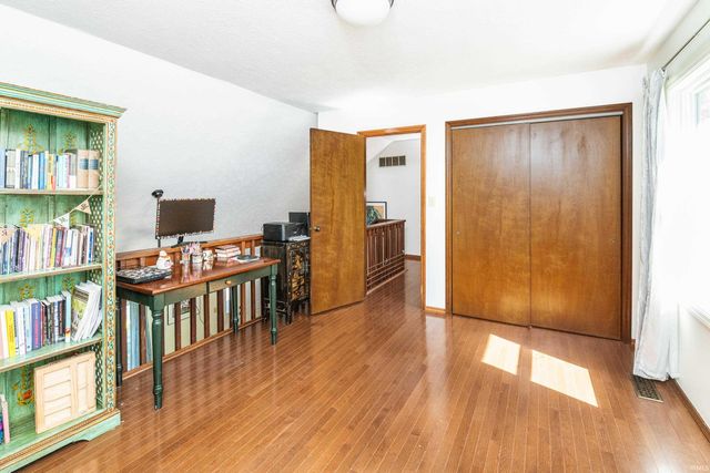 3842 S Laurel Court, Bloomington, IN 47401