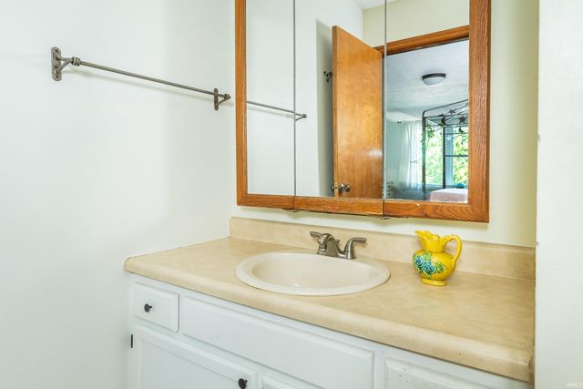 3842 S Laurel Court, Bloomington, IN 47401