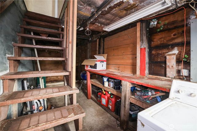 715 N Broadway Street, Aberdeen, WA 98520