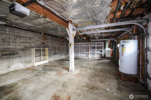 715 N Broadway Street, Aberdeen, WA 98520