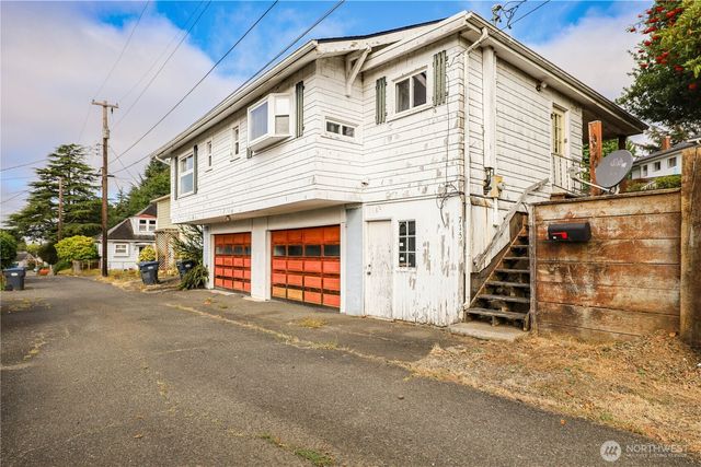 715 N Broadway Street, Aberdeen, WA 98520