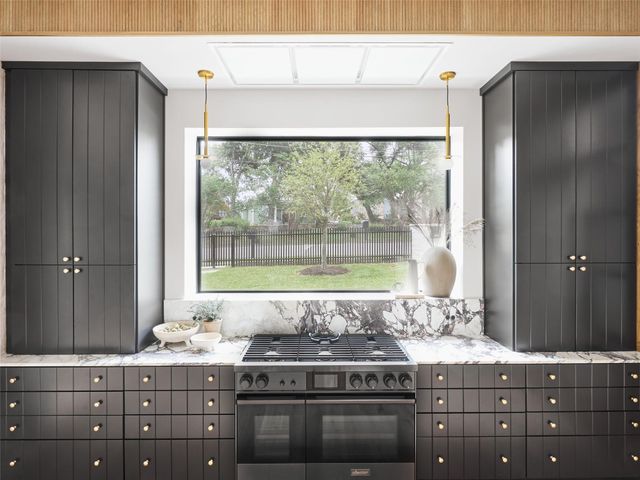 1602 Taylor Gaines ST, Austin, TX 78741