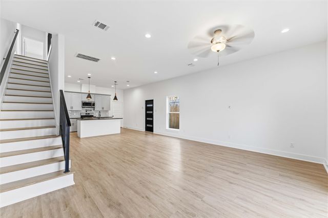 2217 Lee Street, Houston, TX 77026