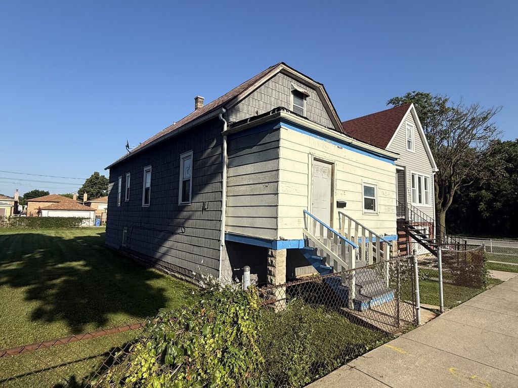 9353 S Yates Boulevard, Chicago, IL 60617 — exterior