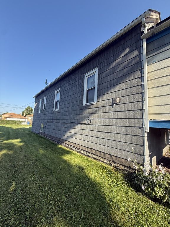9353 S Yates Boulevard, Chicago, IL 60617 — photo 3