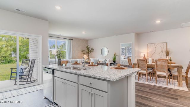 1095 Woods Crossing Road SW, Supply, NC 28462