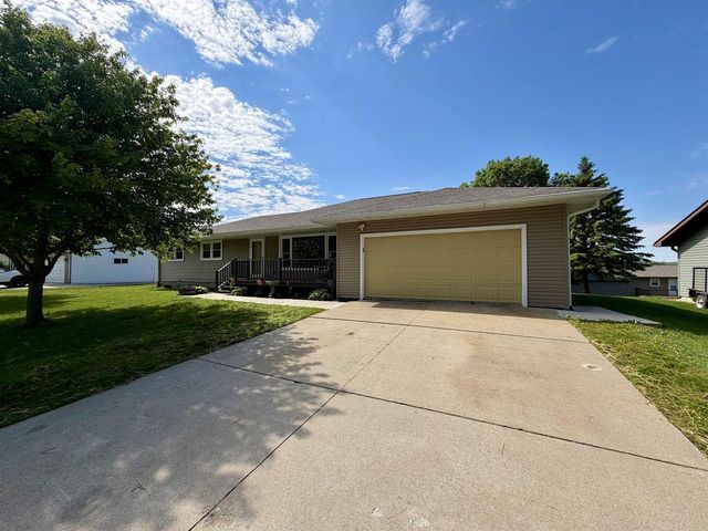 559 Summit Avenue, Monticello, WI 53570