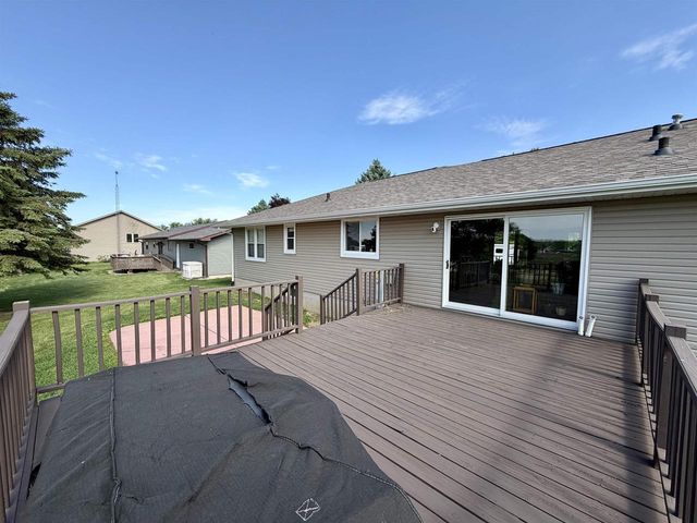 559 Summit Avenue, Monticello, WI 53570