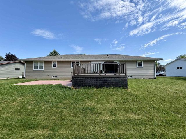 559 Summit Avenue, Monticello, WI 53570