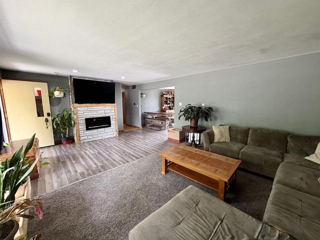 559 Summit Avenue, Monticello, WI 53570