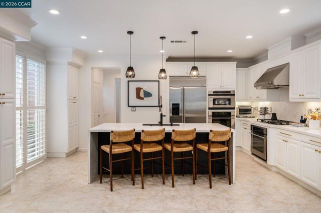 2208 2208 Genoa St, Danville, CA 94506