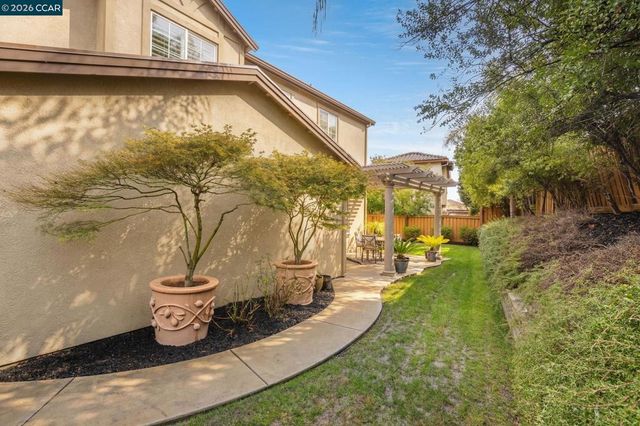 2208 2208 Genoa St, Danville, CA 94506