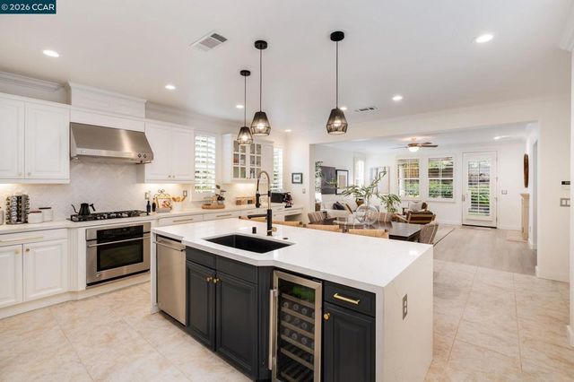 2208 2208 Genoa St, Danville, CA 94506