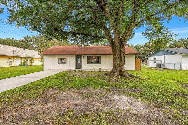 2914 DELROSE DRIVE N, Lakeland, FL 33805