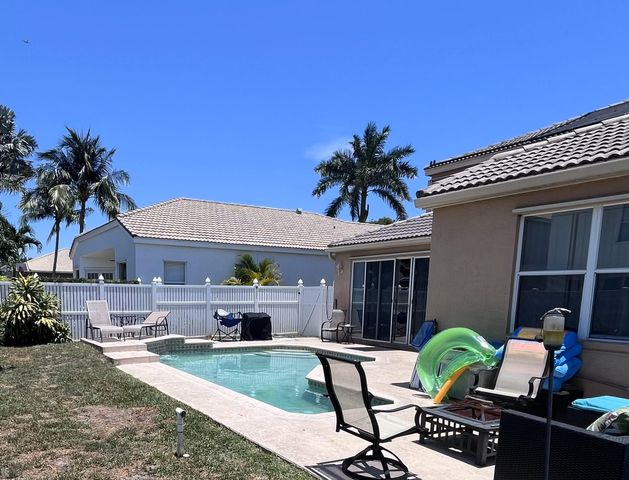 2064 Reston Circle, Royal Palm Beach, FL 33411