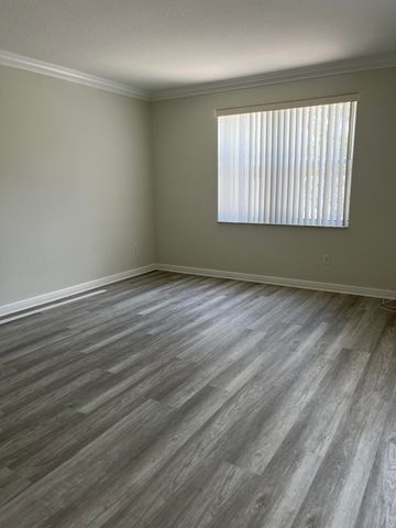 2064 Reston Circle, Royal Palm Beach, FL 33411