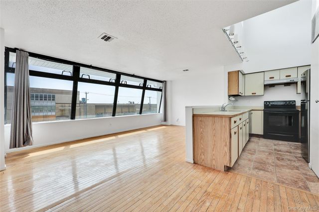 519 West Broadway B, Long Beach, NY 11561