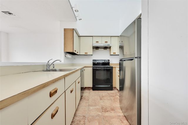 519 West Broadway B, Long Beach, NY 11561