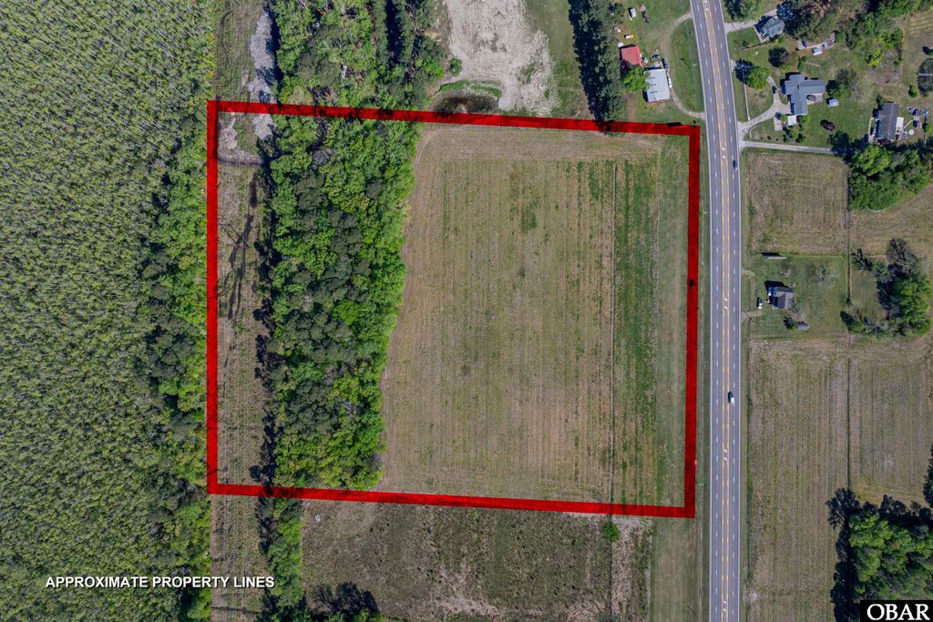 Image 19 of property listing at 5720 Caratoke Highway, Poplar Branch, NC 27965