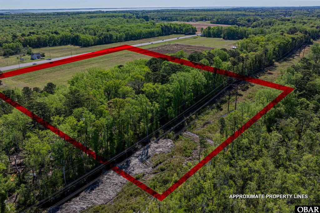 Image 26 of property listing at 5720 Caratoke Highway, Poplar Branch, NC 27965