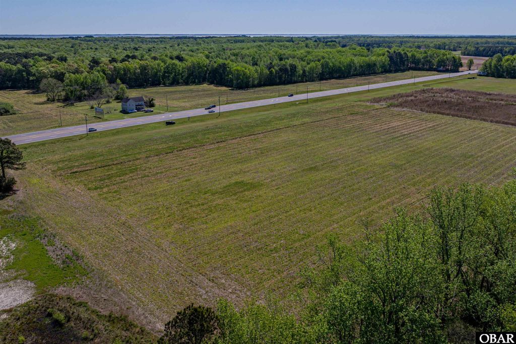 Image 33 of property listing at 5720 Caratoke Highway, Poplar Branch, NC 27965