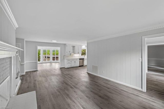 536 Quarterfield RD, Newport News, VA 23602