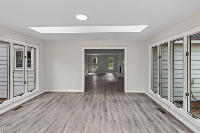 536 Quarterfield RD, Newport News, VA 23602
