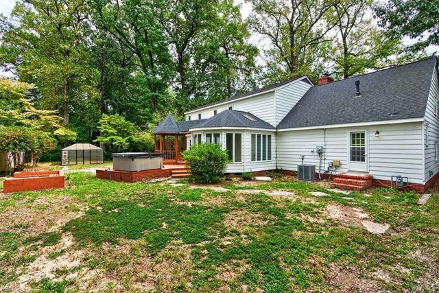 536 Quarterfield RD, Newport News, VA 23602