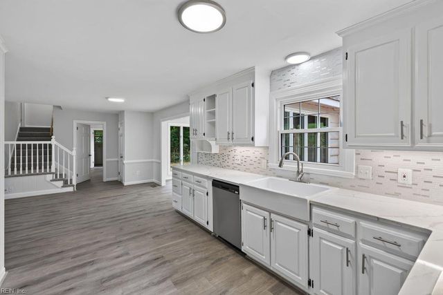 536 Quarterfield RD, Newport News, VA 23602