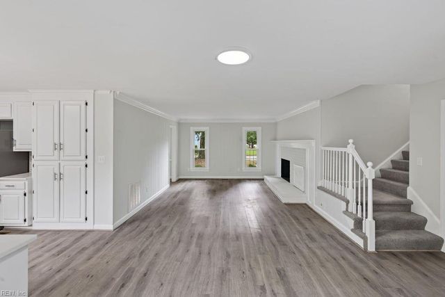 536 Quarterfield RD, Newport News, VA 23602