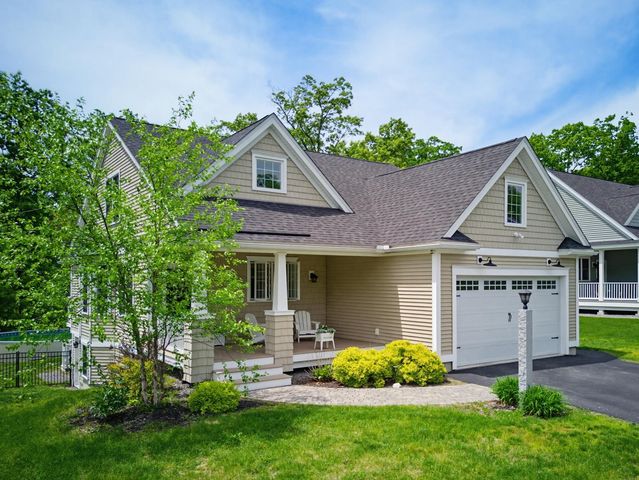 52 Calla Road, Londonderry, NH 03053
