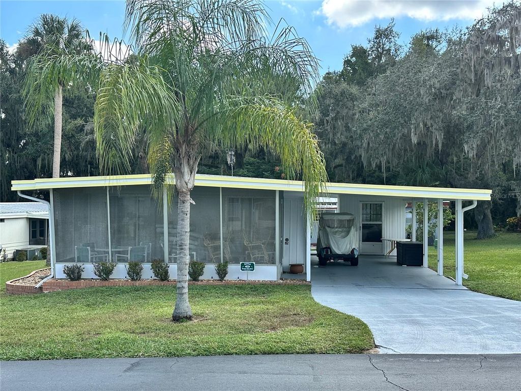 28 HARBOR OAKS DRIVE, Fruitland Park, FL 34731